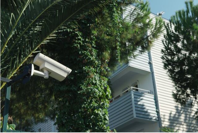 cctv baq va villa 3 دوربین مداربسته مناسب برای باغ و ویلا