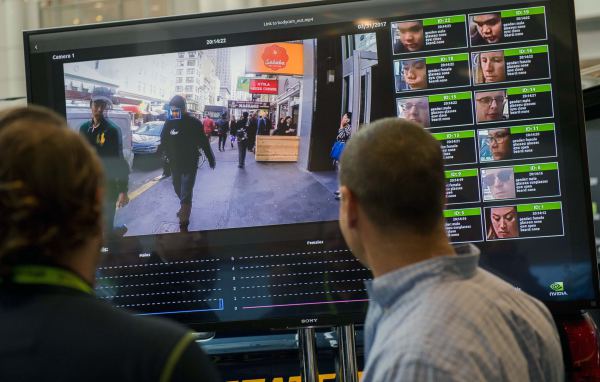 US-TECHNOLOGY-ARTIFICIAL INTELLIGENCE دوربین مداربسته تشخیص چهره تیاندی
